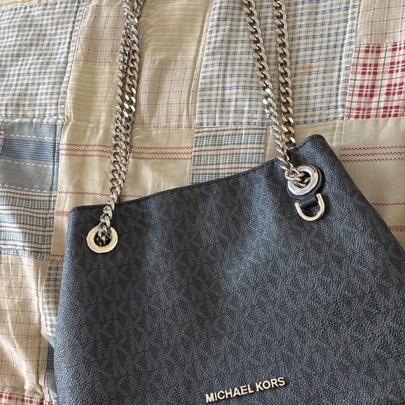 Michael Kors bag - Picture 3 of 3